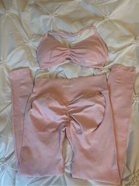 DFYNE set